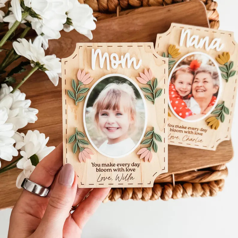 Personalized Photo Magnet, Custom Photo Frame Magnet, Custom Flower Picture Magnet, Mom Magnet, Grandma Magnet, Mother's Day Gift