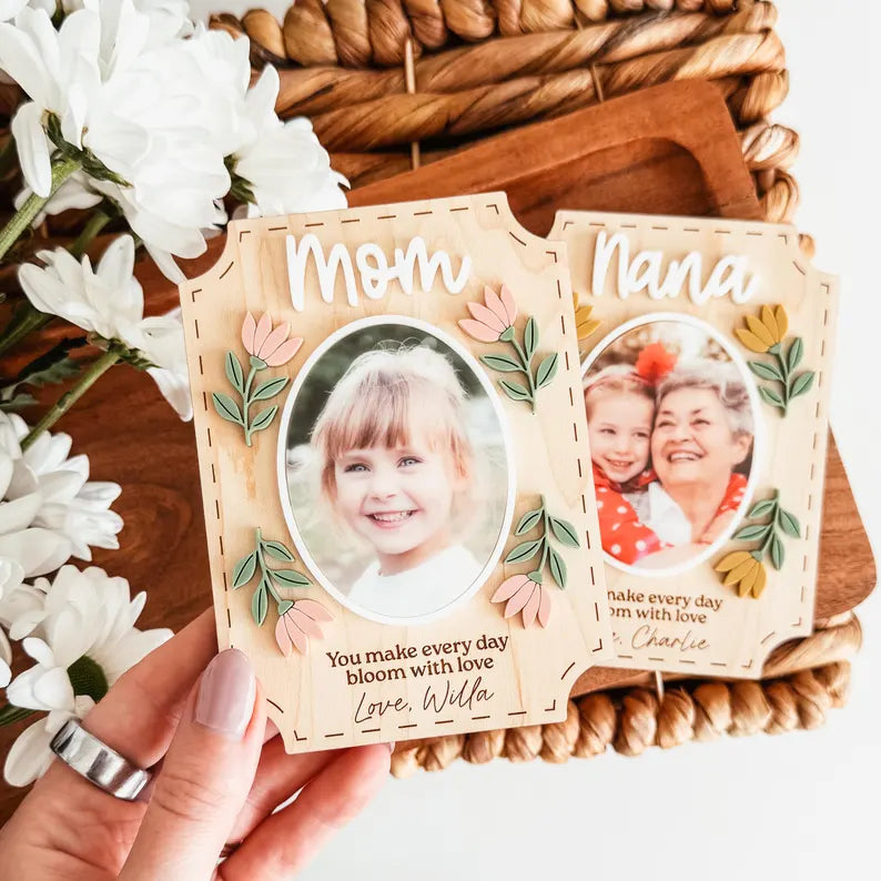 Personalized Photo Magnet, Custom Photo Frame Magnet, Custom Flower Picture Magnet, Mom Magnet, Grandma Magnet, Mother's Day Gift